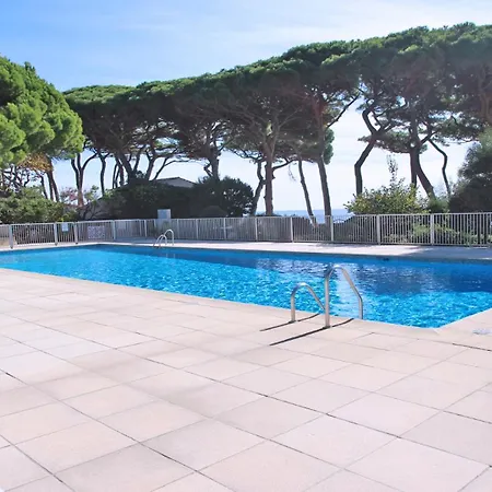 Clos De La Madrague Apartment *